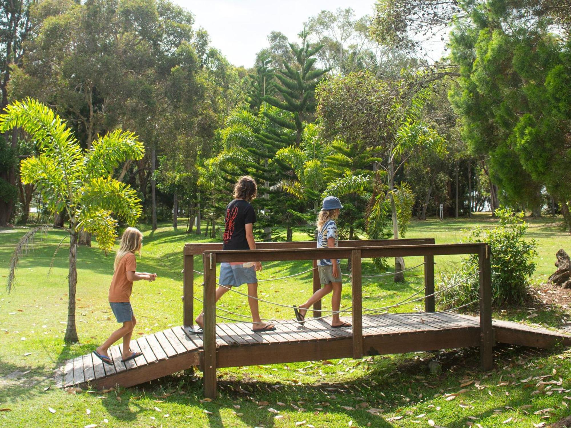 Big4 Breeze Holiday Parks - Rainbow Beach Exterior photo
