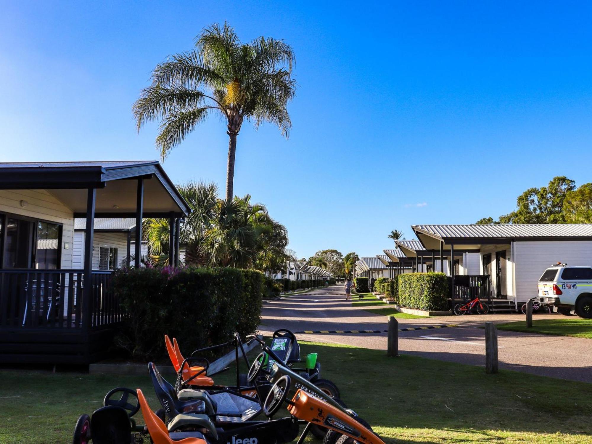 Big4 Breeze Holiday Parks - Rainbow Beach Exterior photo